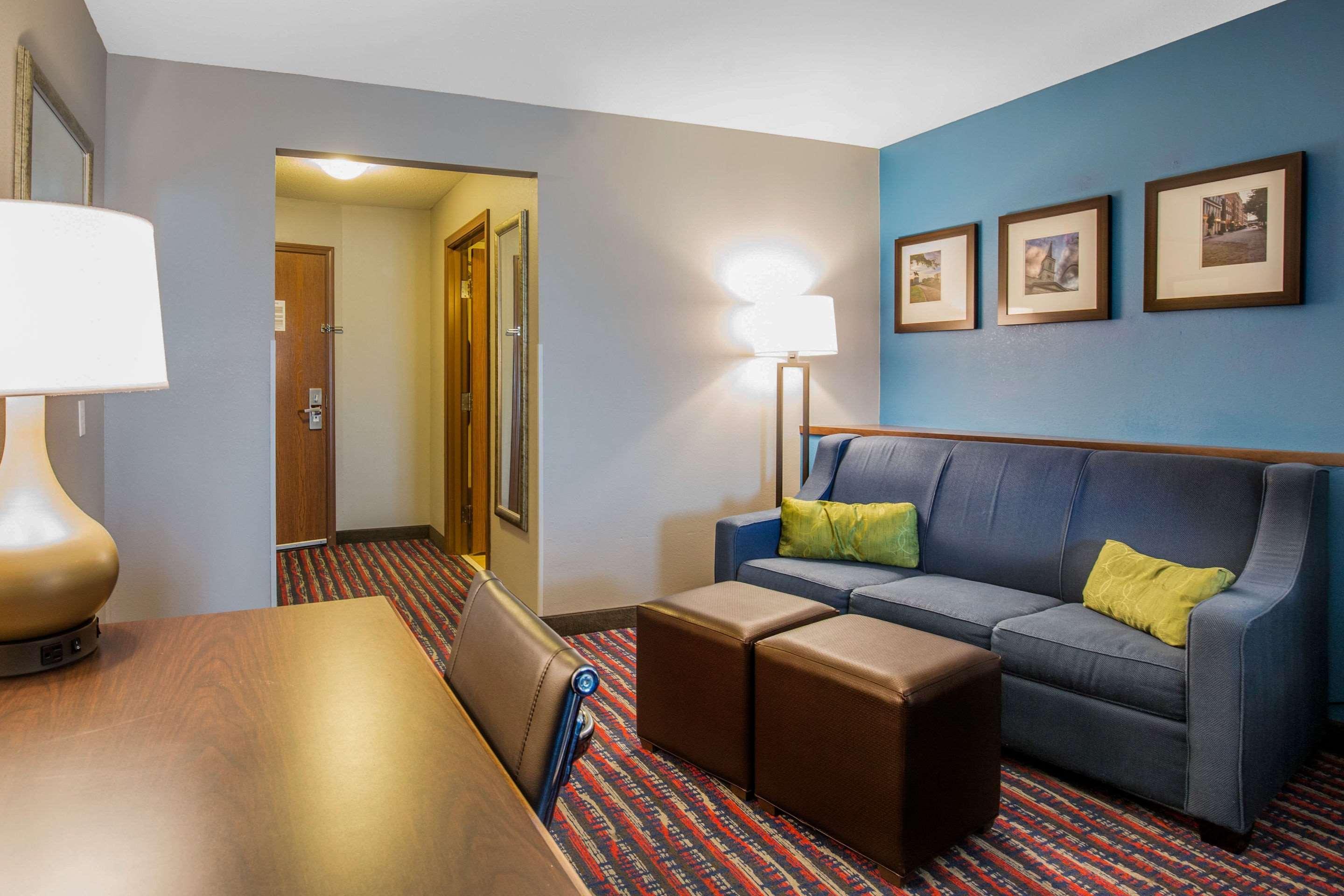 Comfort Suites Феървю Хайтс Екстериор снимка