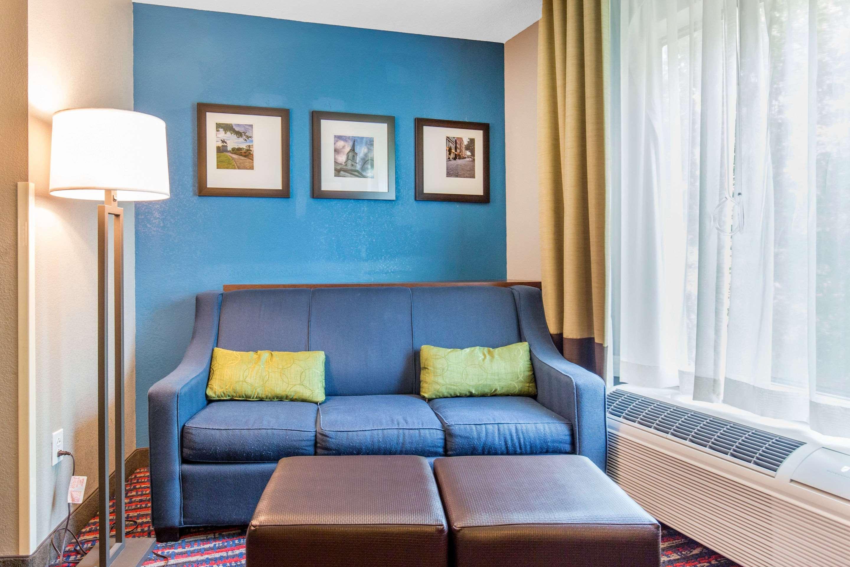 Comfort Suites Феървю Хайтс Екстериор снимка